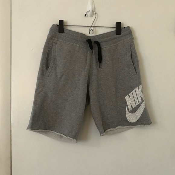 nike sweat shorts mens